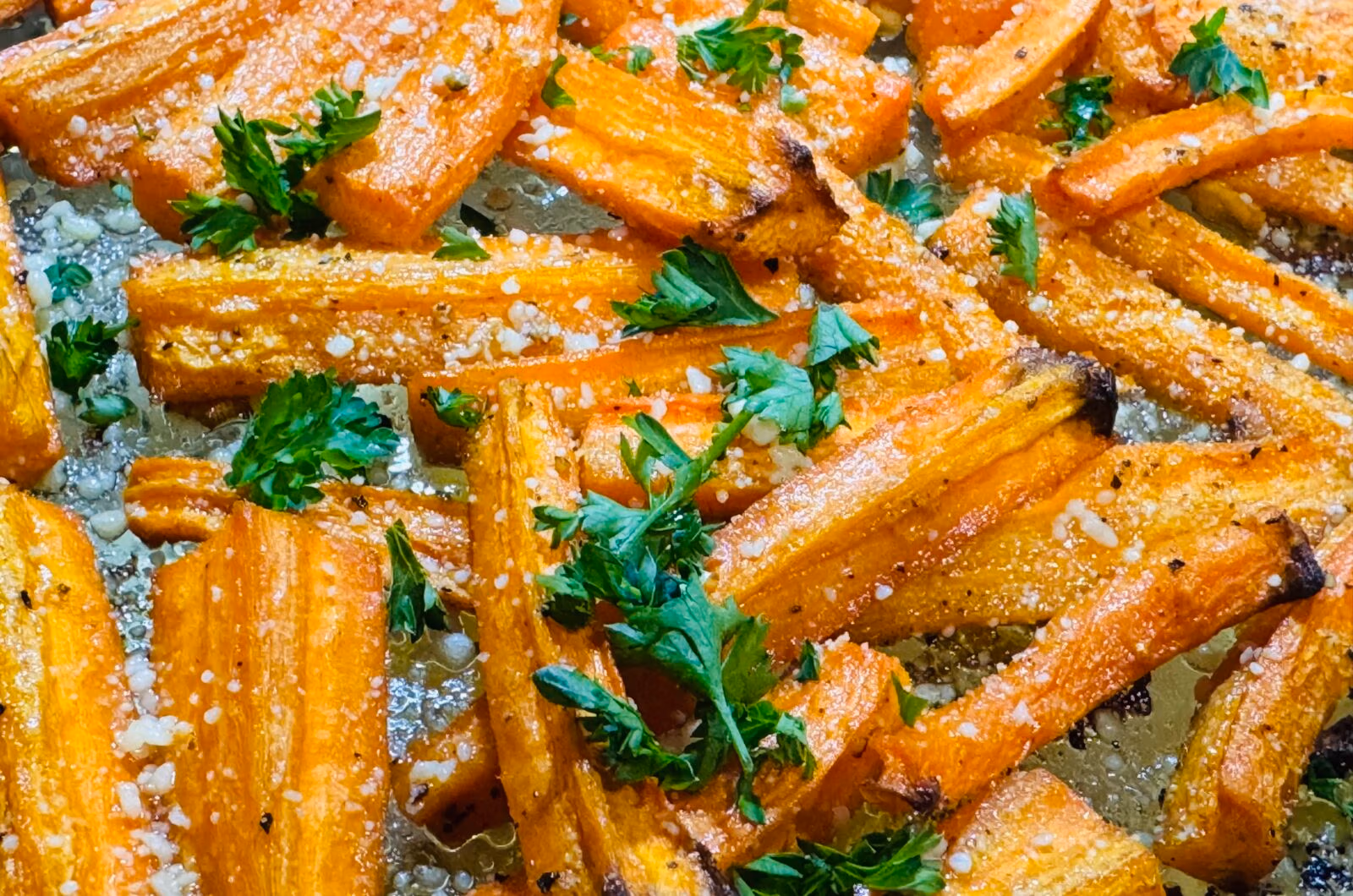 Parmesan Garlic Roasted Carrots