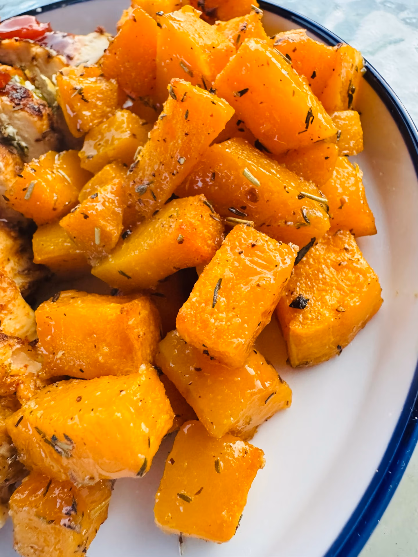How To Make A Delicious Rosemary Roasted Butternut Squash